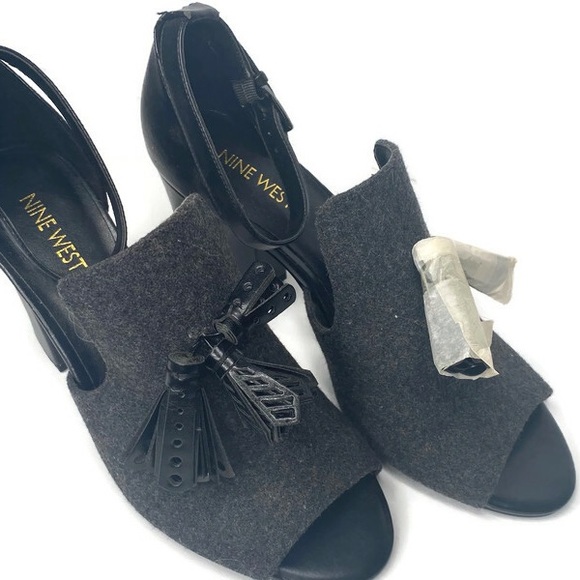 NWOT Nine West Bevy2 peep toe sandals with tassels Size 8.5 - Picture 2 of 5